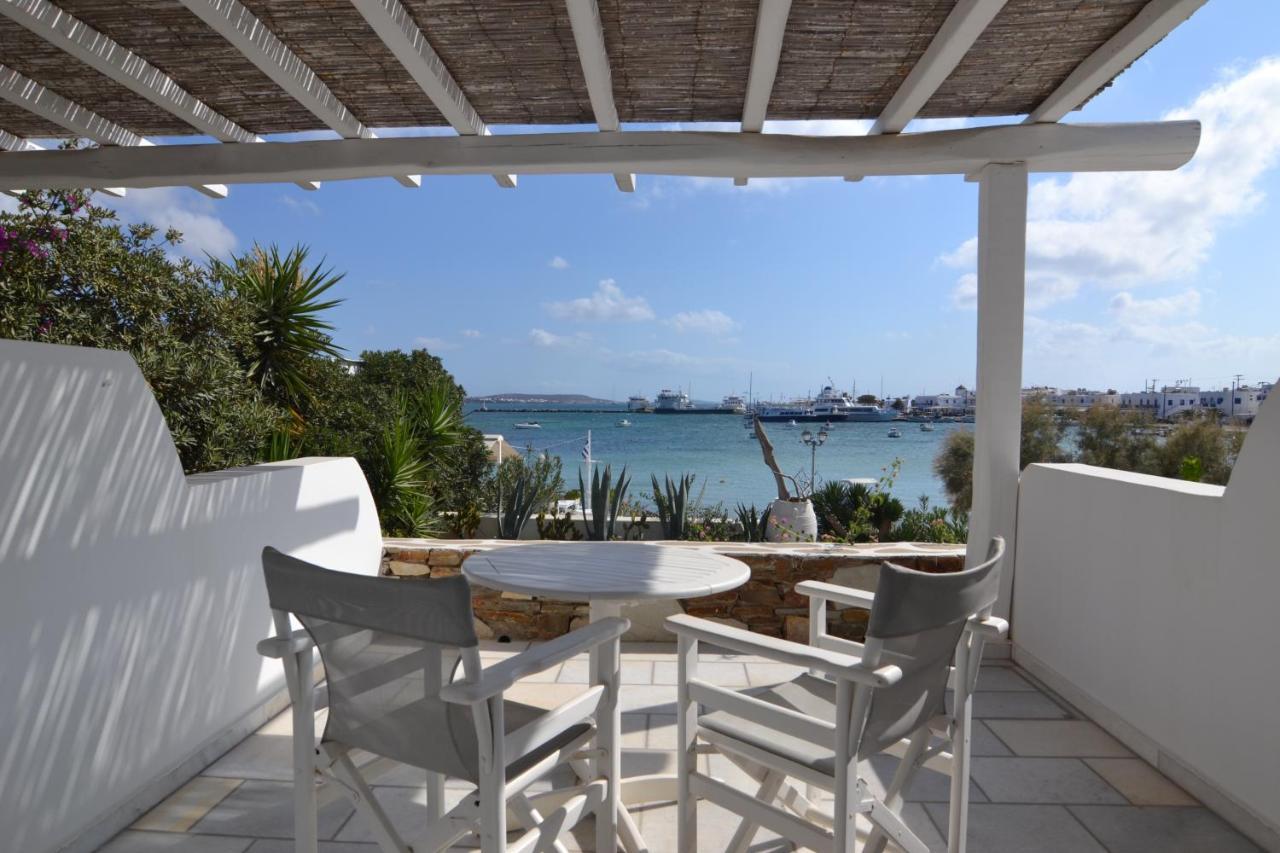 Artemis Hotel Antiparos Town エクステリア 写真