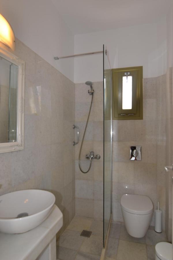 Artemis Hotel Antiparos Town エクステリア 写真