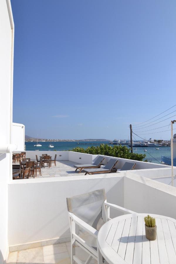 Artemis Hotel Antiparos Town エクステリア 写真