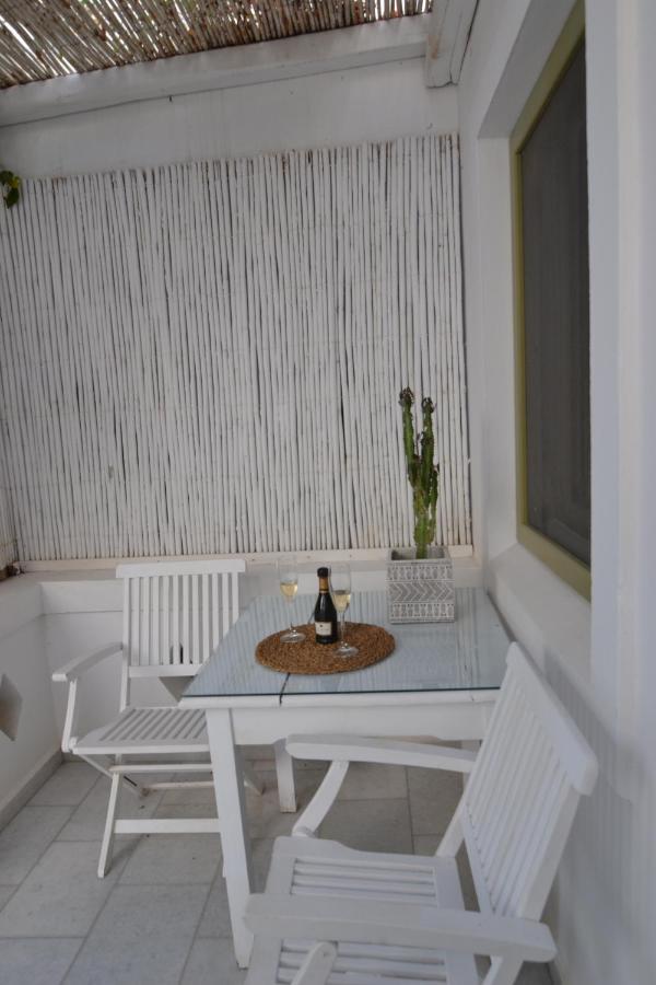 Artemis Hotel Antiparos Town エクステリア 写真