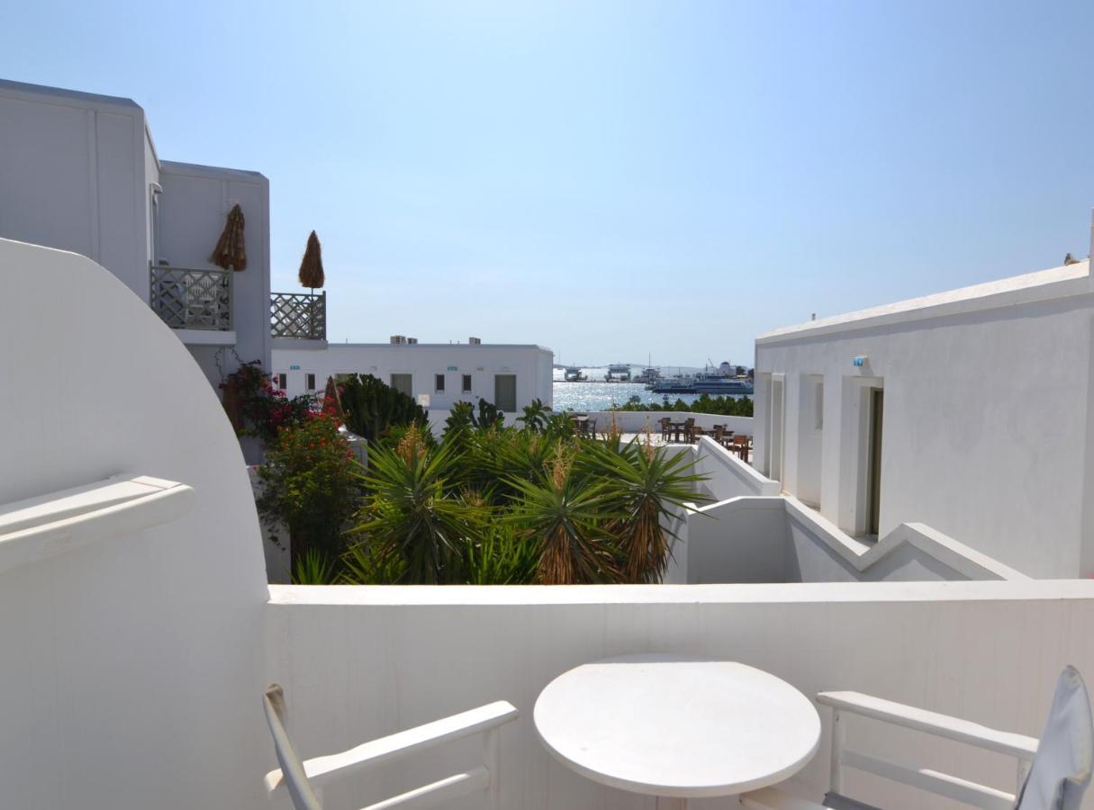 Artemis Hotel Antiparos Town エクステリア 写真